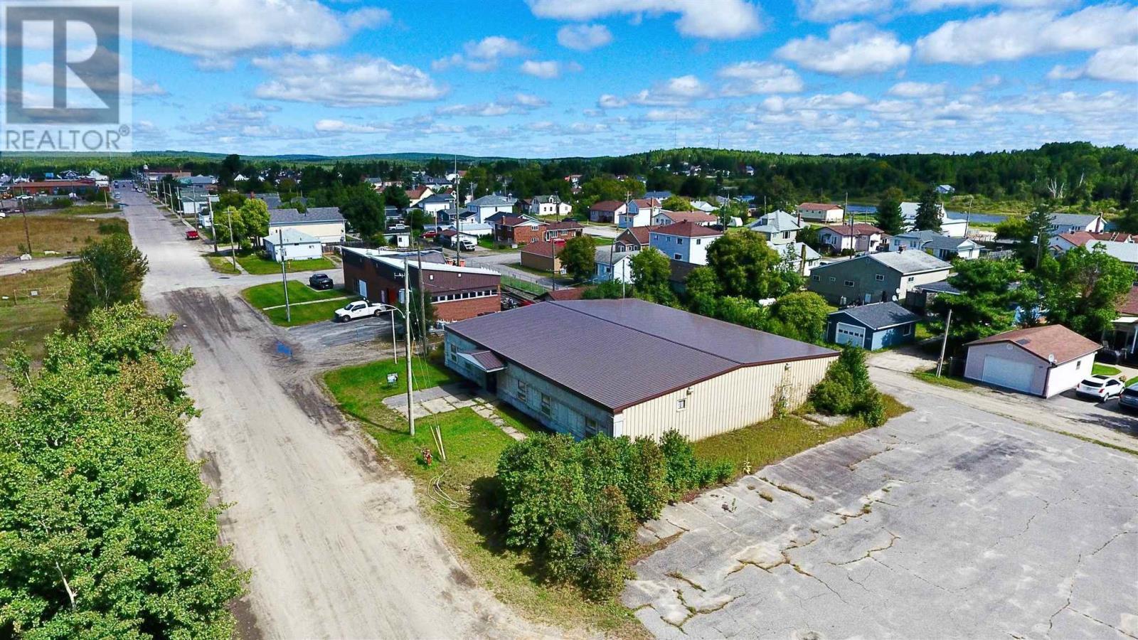 122 Lorne St, Chapleau, ON