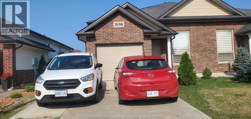 3198 Seville Ave, Windsor, ON - Outdoor
