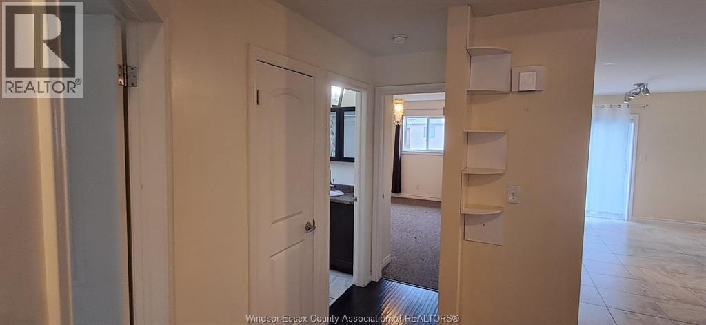 3198 Seville Ave, Windsor, ON - Indoor Photo Showing Other Room