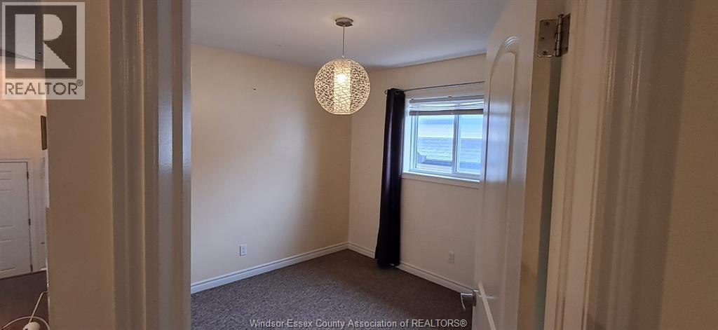 3198 Seville Ave, Windsor, ON - Indoor Photo Showing Other Room