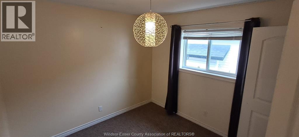 3198 Seville Ave, Windsor, ON - Indoor Photo Showing Other Room