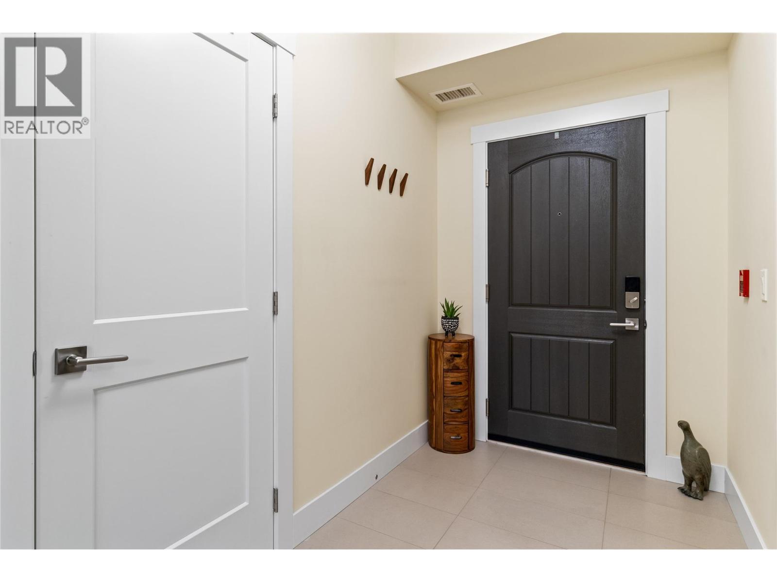 2161 Upper Sundance Drive Unit# 26, West Kelowna, BC - Indoor Photo Showing Other Room