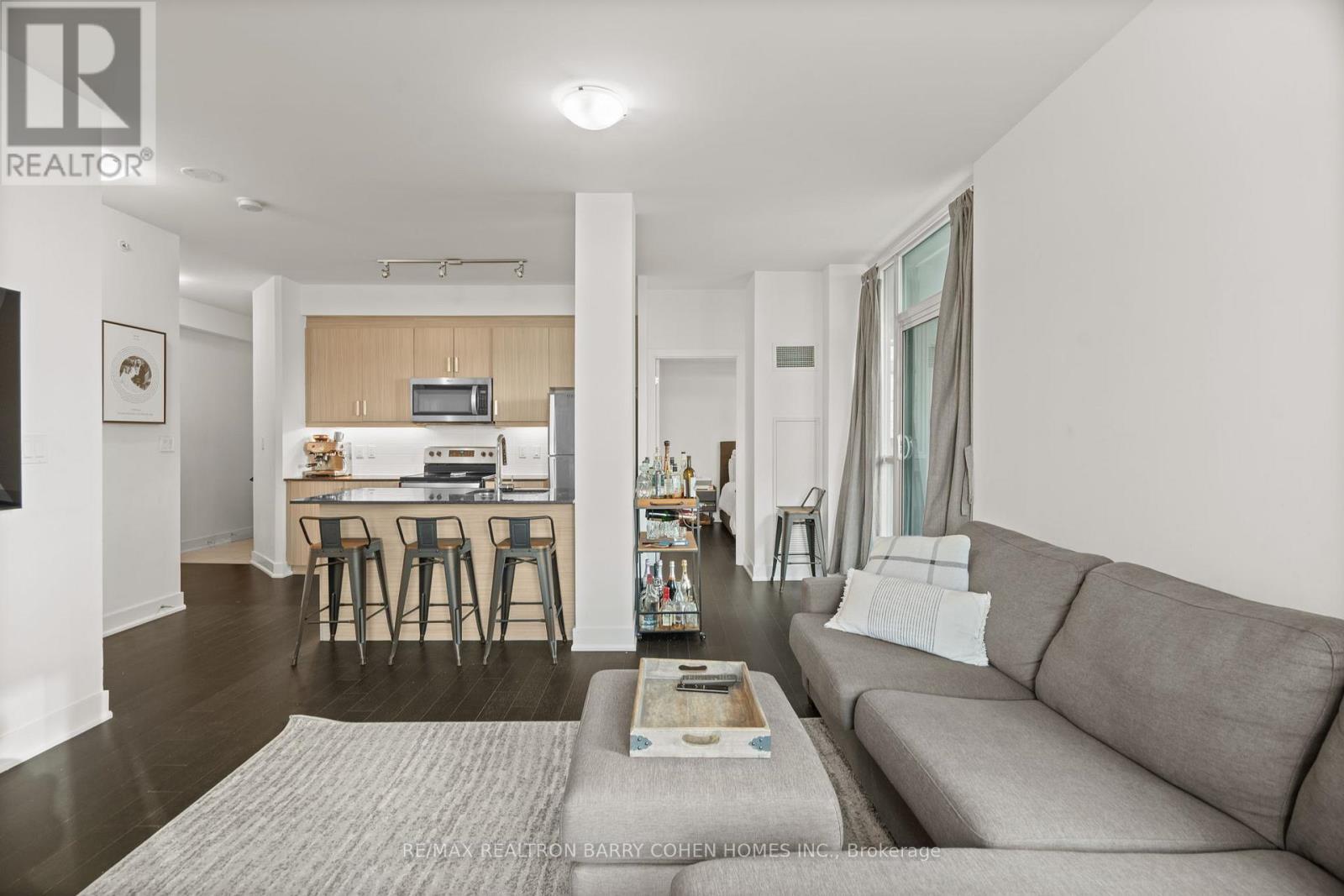 1206 - 1486 Bathurst Street, Toronto, ON - Indoor