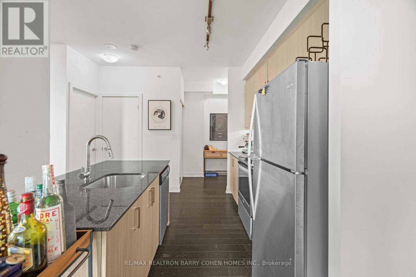 1206 - 1486 Bathurst Street, Toronto, ON - Indoor Photo Showing Kitchen