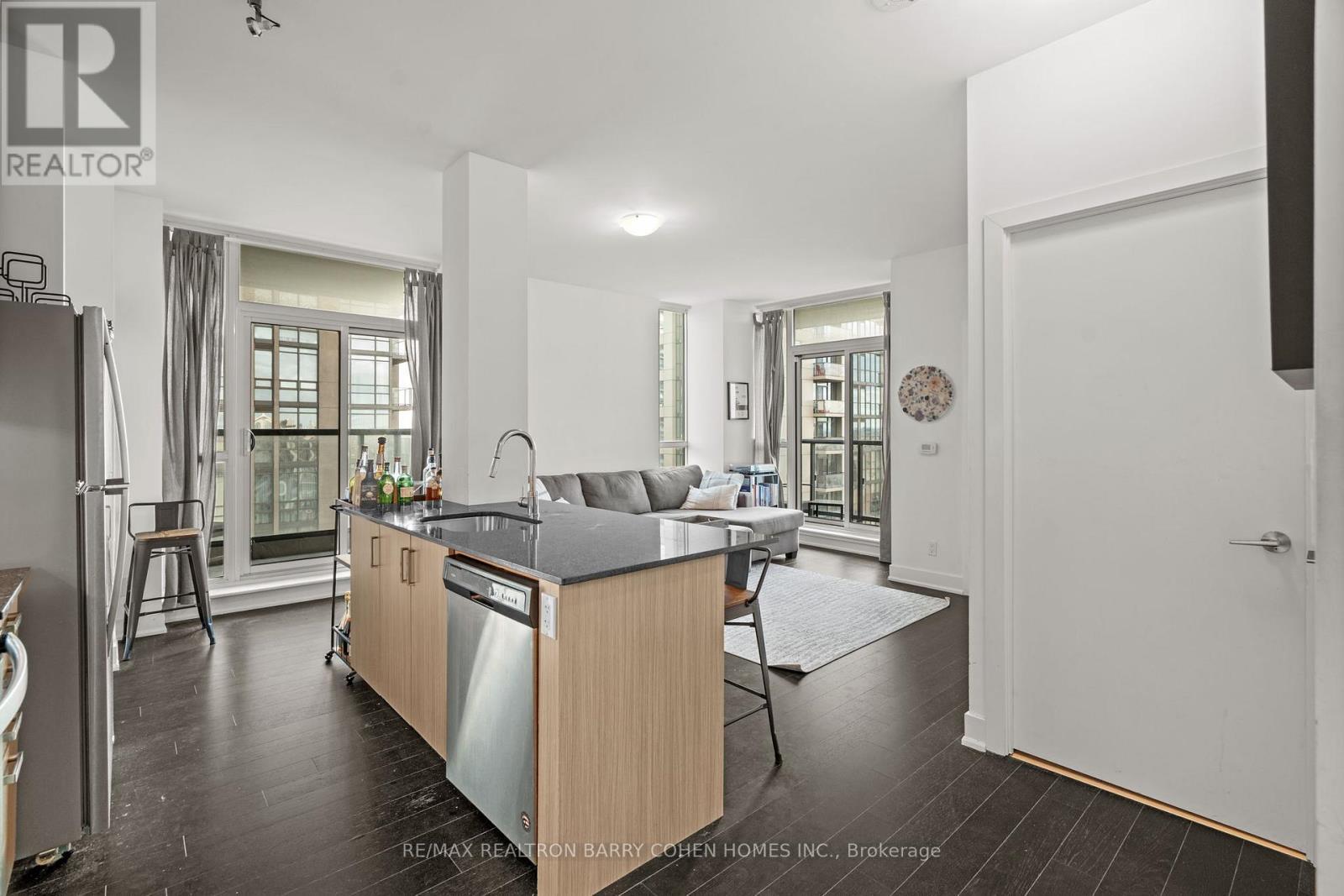 1206 - 1486 Bathurst Street, Toronto, ON - Indoor Photo Showing Kitchen
