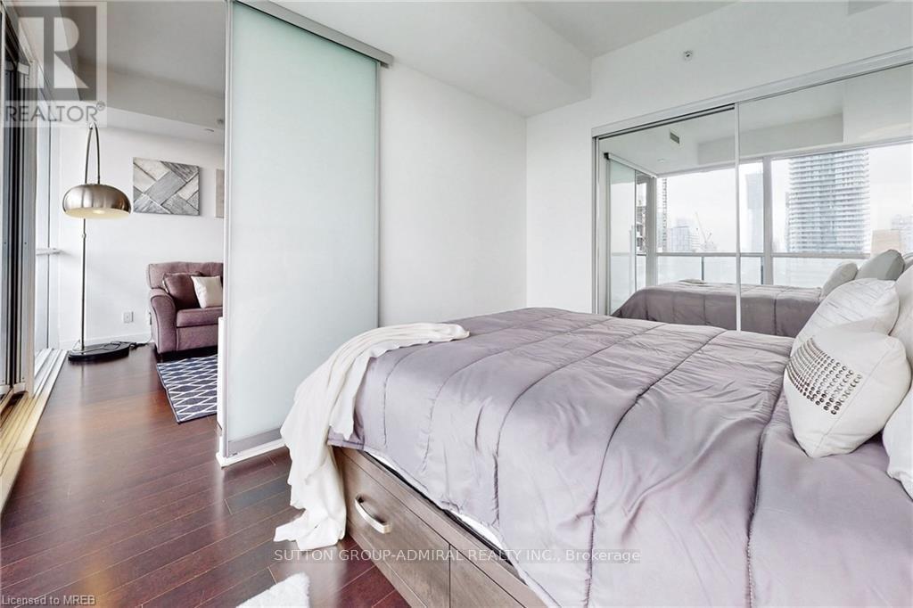 3706 - 15 Grenville Street, Toronto, ON - Indoor Photo Showing Bedroom