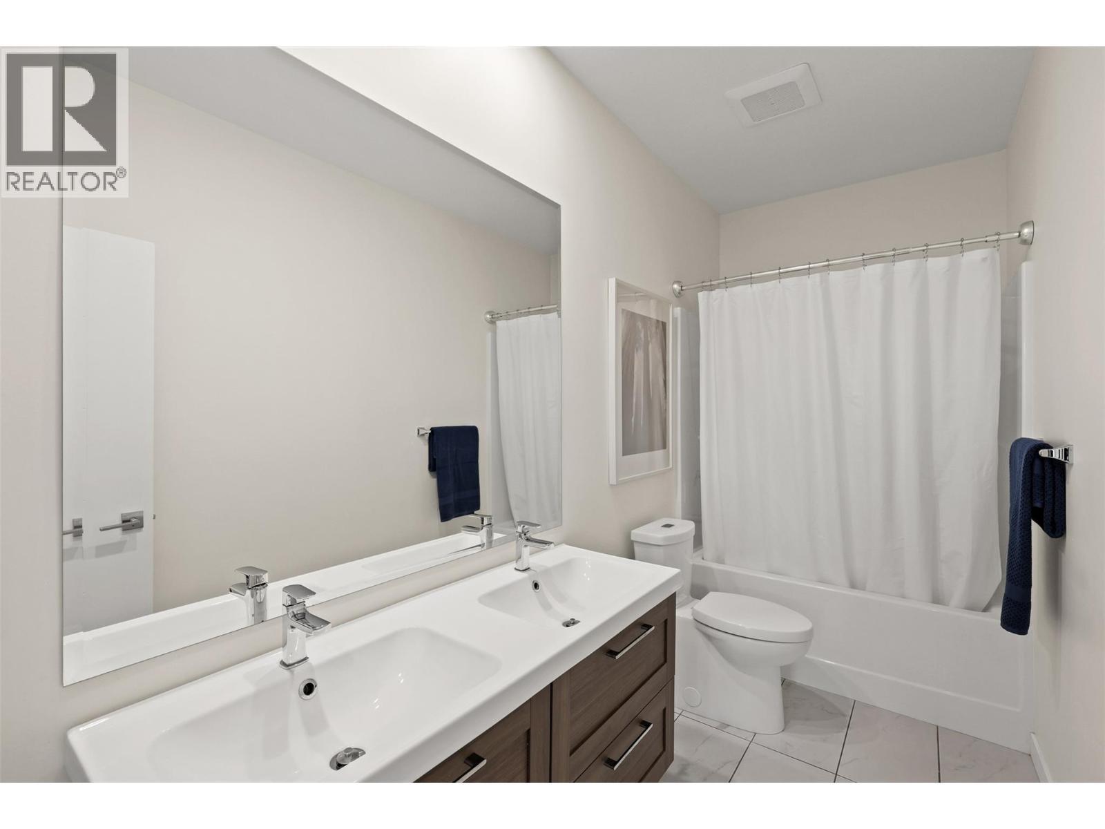 3633 Sillaro Place, Kamloops, BC - Indoor Photo Showing Bathroom