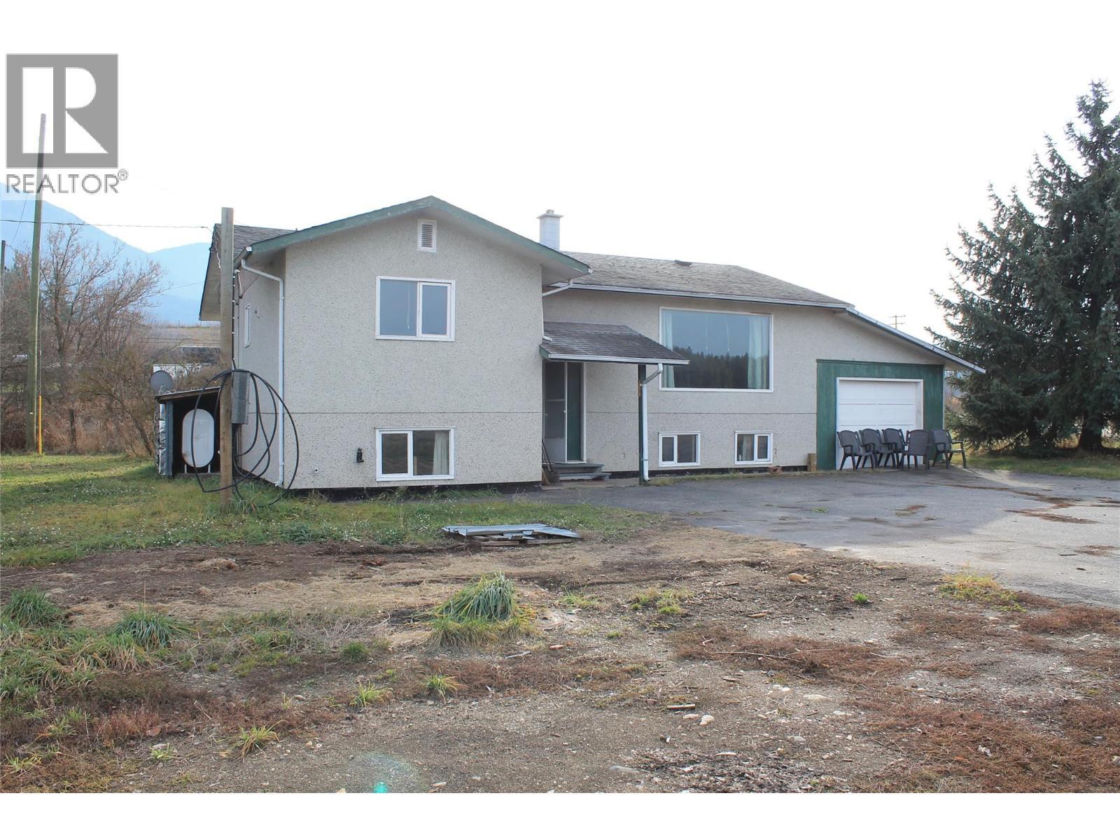 4201 97A Highway, Spallumcheen, BC - Outdoor