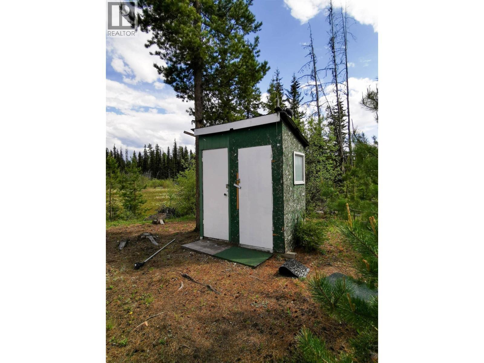 2522 Spout Lake Road, Lac La Hache, BC - Outdoor