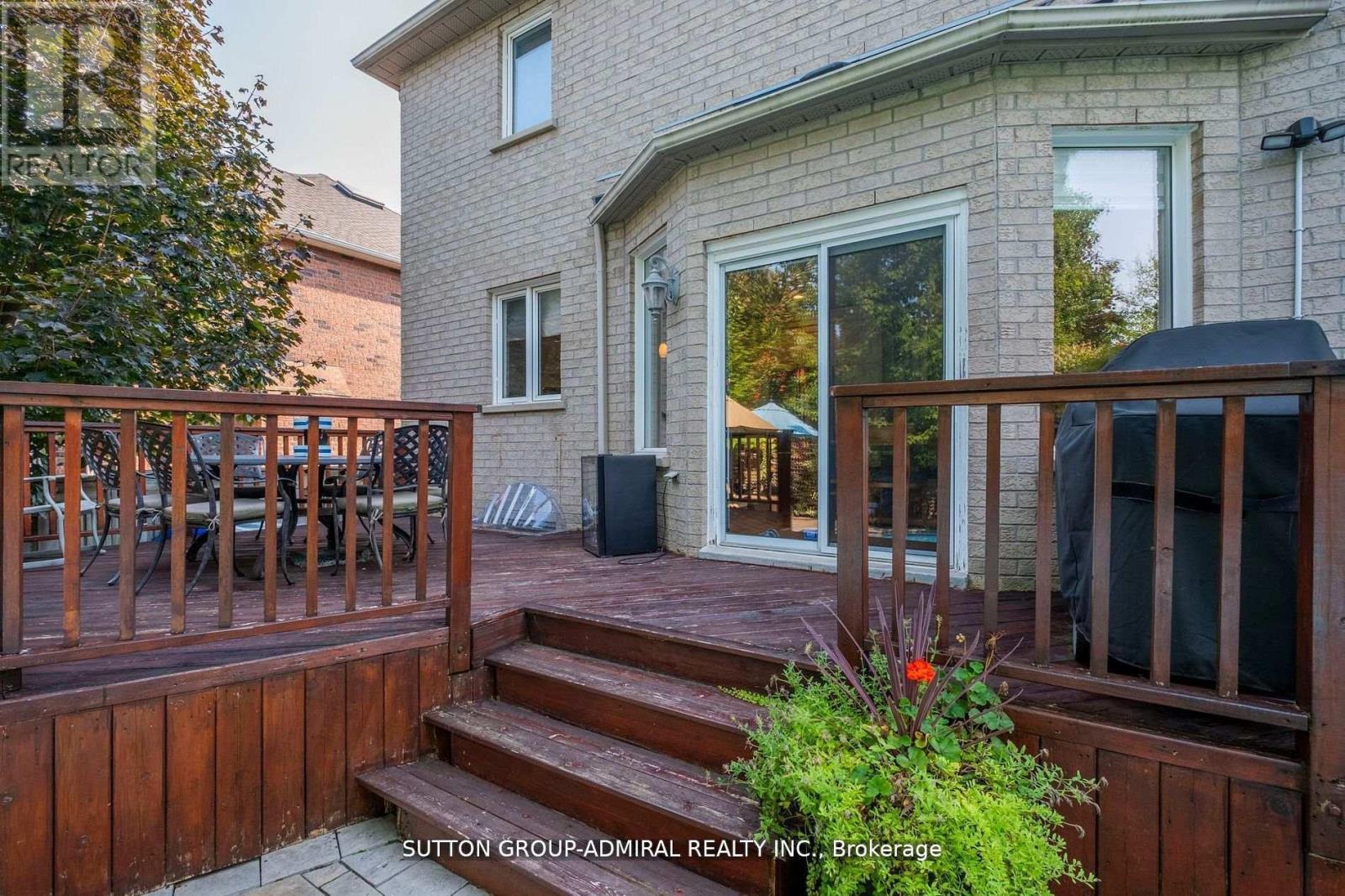 19 Langtry Place, Vaughan, ON - Outdoor With Deck Patio Veranda With Exterior