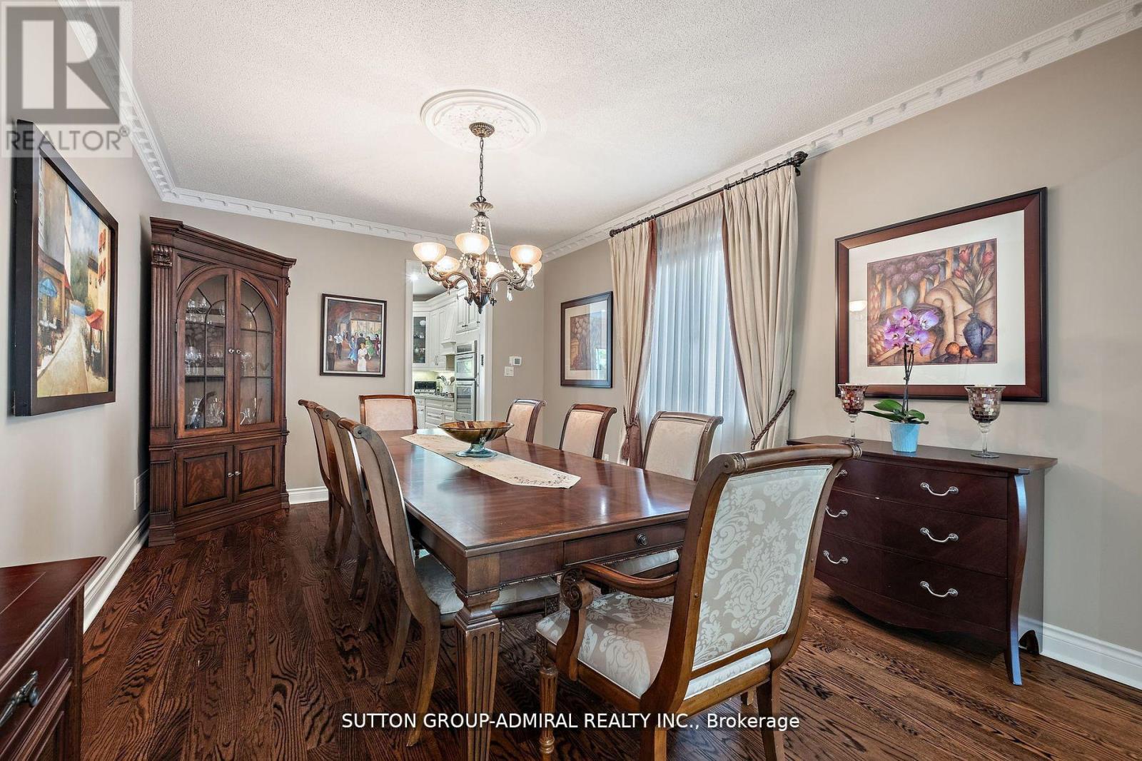 19 Langtry Place, Vaughan, ON - Indoor Photo Showing Dining Room