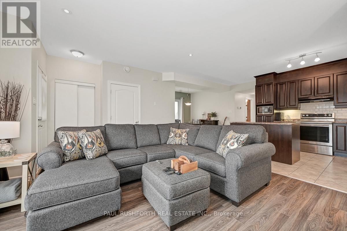Living Room - 2 - 195 Bourdeau Boulevard, The Nation, ON - Indoor Photo Showing Living Room