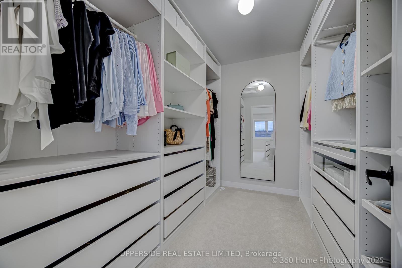 1727 Corsal Court, Innisfil, ON - Indoor With Storage