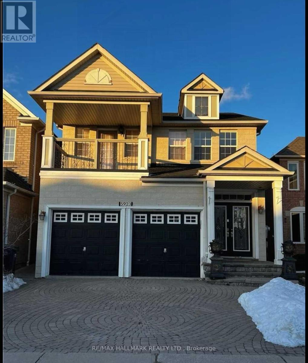 Main Level - 5923 Sidmouth Street, Mississauga, ON - Outdoor With Balcony With Facade