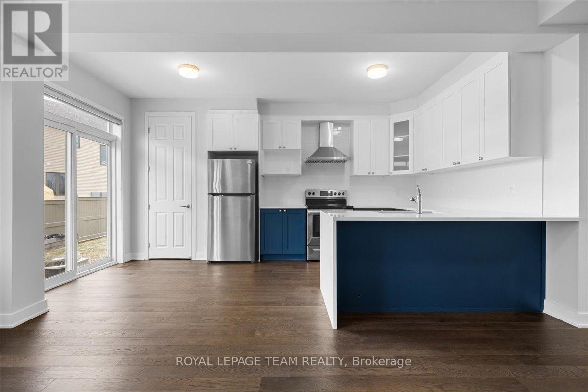 2123 Winsome Terrace, Ottawa, ON - Indoor Photo Showing Kitchen
