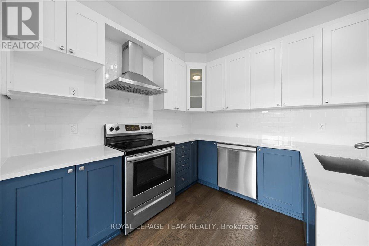 2123 Winsome Terrace, Ottawa, ON - Indoor Photo Showing Kitchen