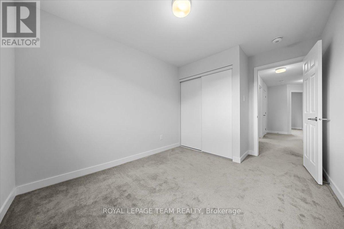 2123 Winsome Terrace, Ottawa, ON - Indoor Photo Showing Other Room
