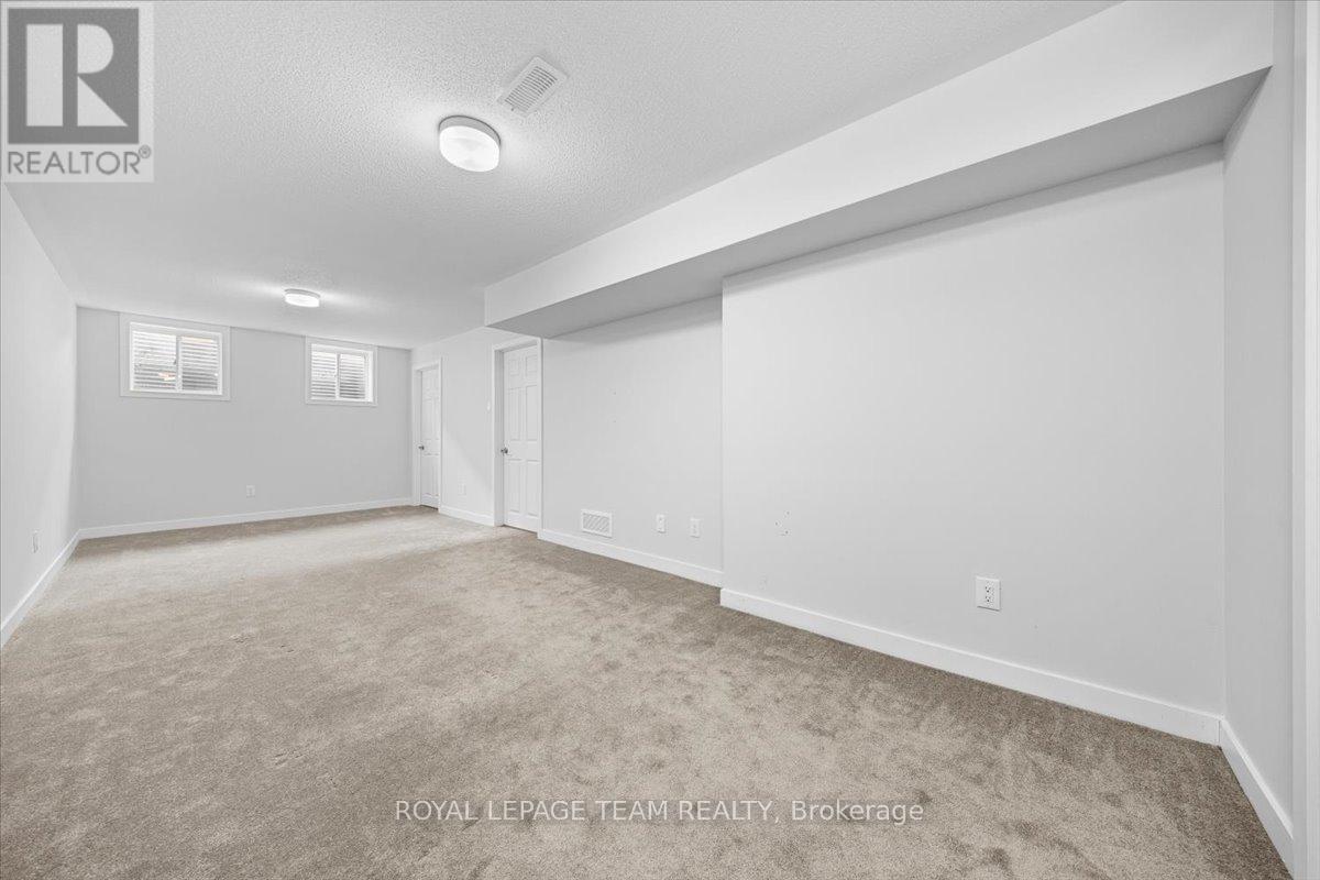 2123 Winsome Terrace, Ottawa, ON - Indoor Photo Showing Other Room