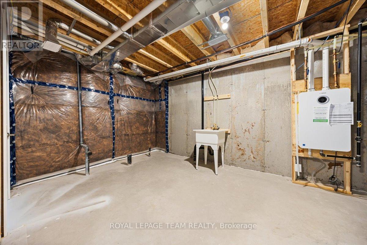 2123 Winsome Terrace, Ottawa, ON - Indoor Photo Showing Basement