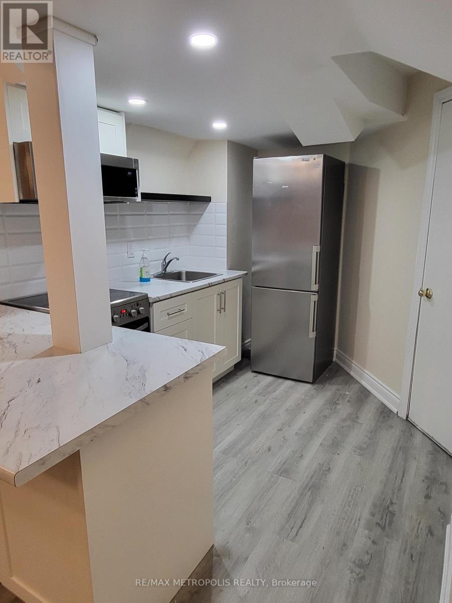 Basement - 3682 Indigo Crescent, Mississauga, ON - Indoor Photo Showing Kitchen