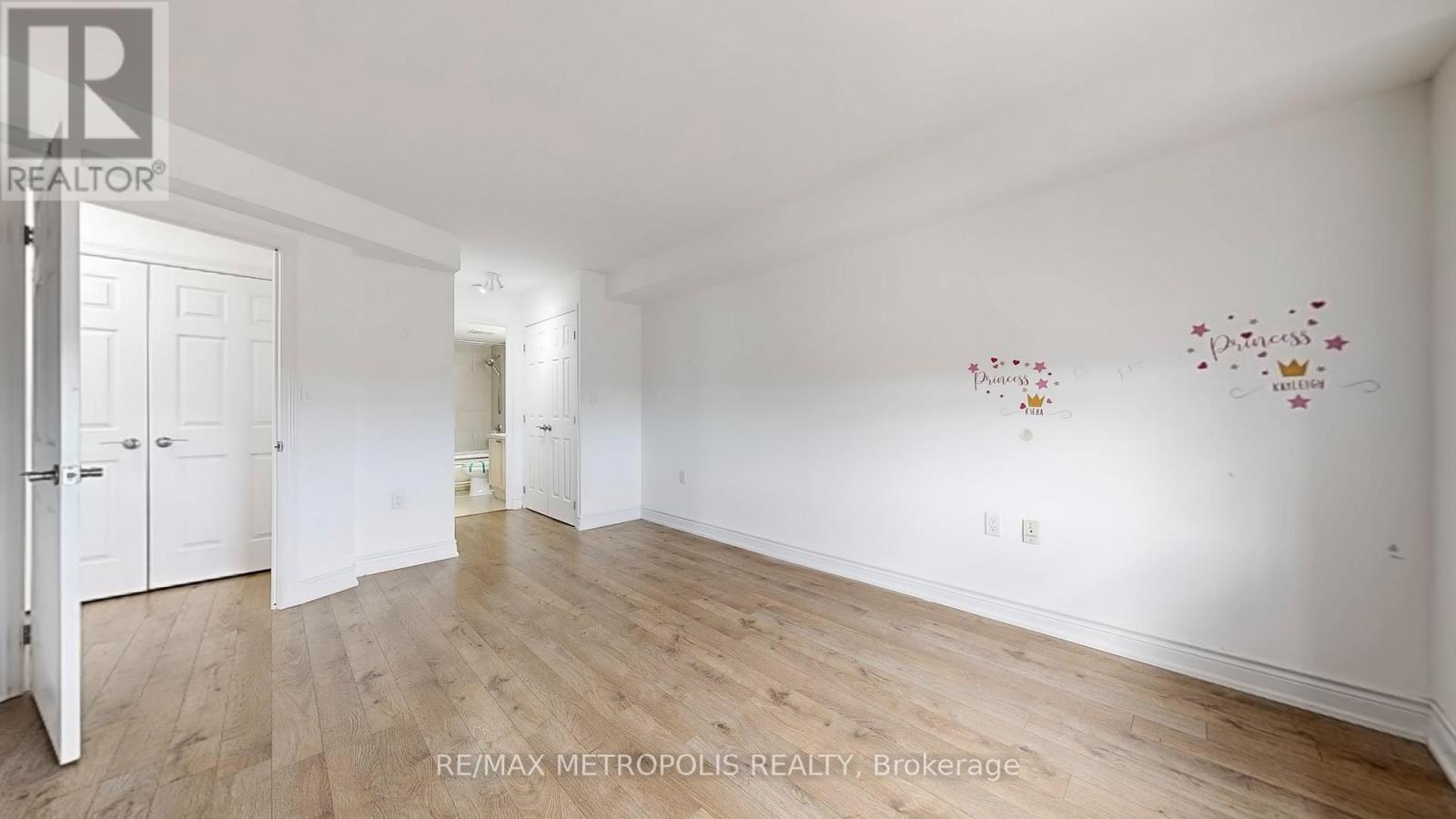 412 - 2200 John Street, Markham, ON - Indoor Photo Showing Other Room