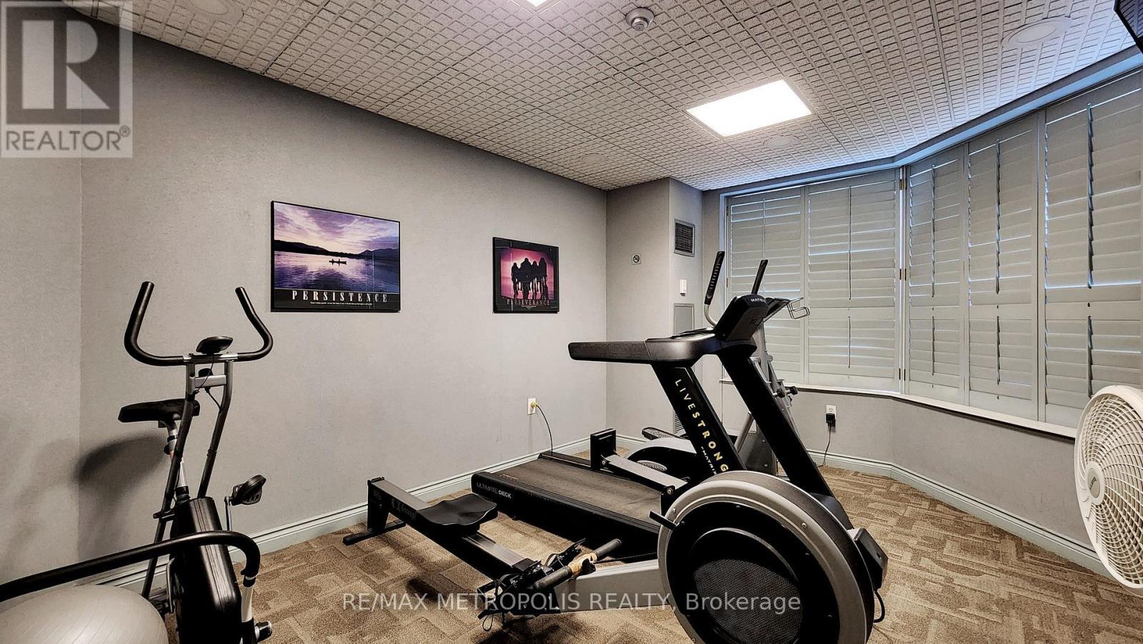 412 - 2200 John Street, Markham, ON - Indoor Photo Showing Gym Room