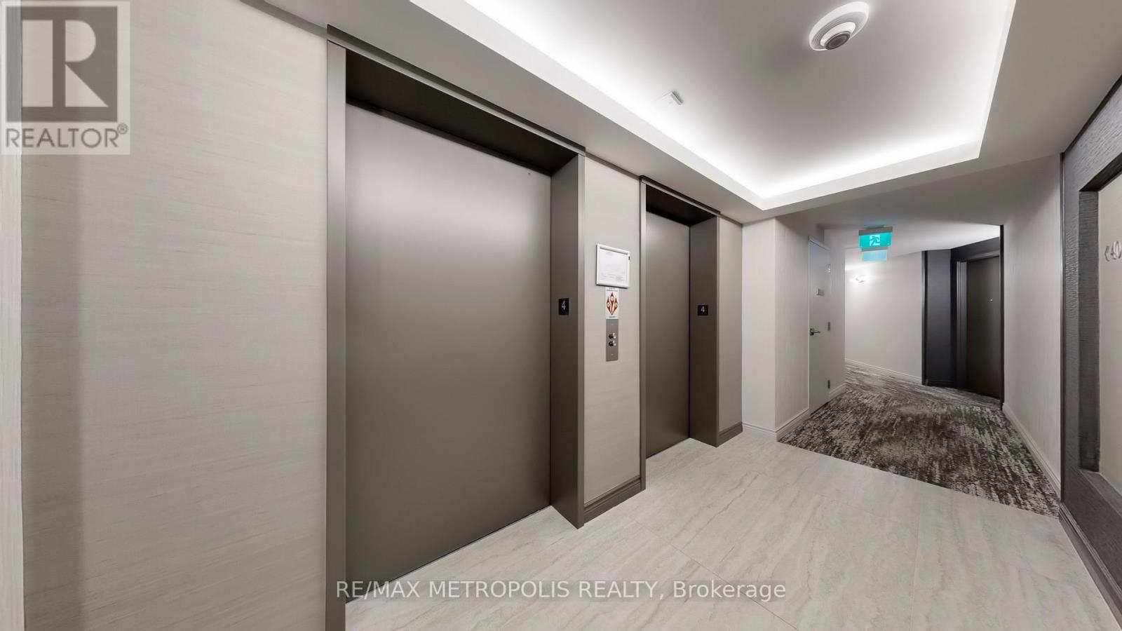 412 - 2200 John Street, Markham, ON - Indoor Photo Showing Other Room