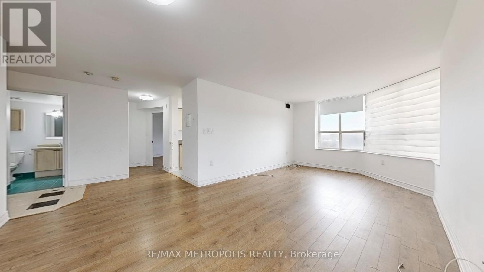 412 - 2200 John Street, Markham, ON - Indoor Photo Showing Other Room