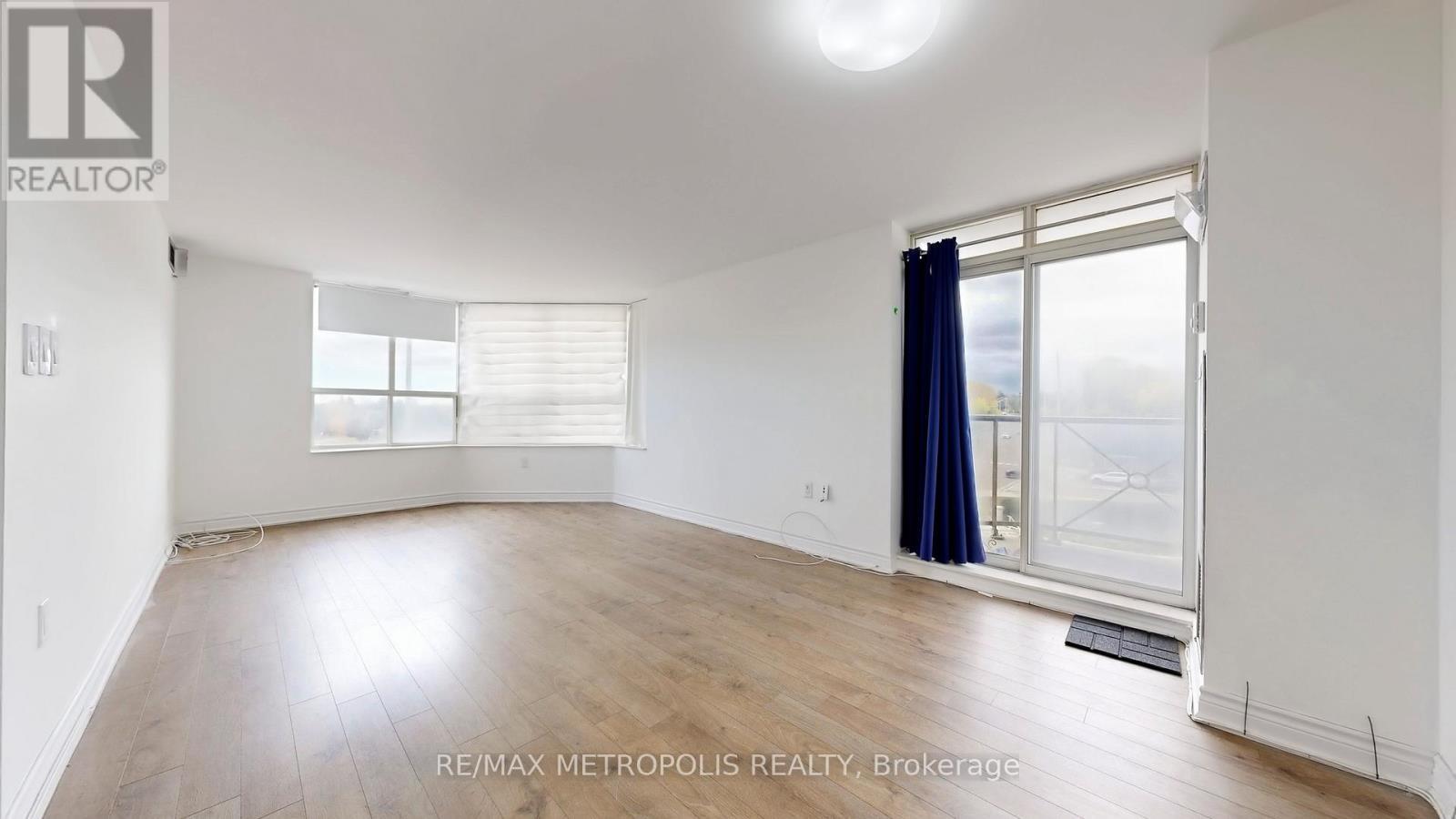 412 - 2200 John Street, Markham, ON - Indoor Photo Showing Other Room