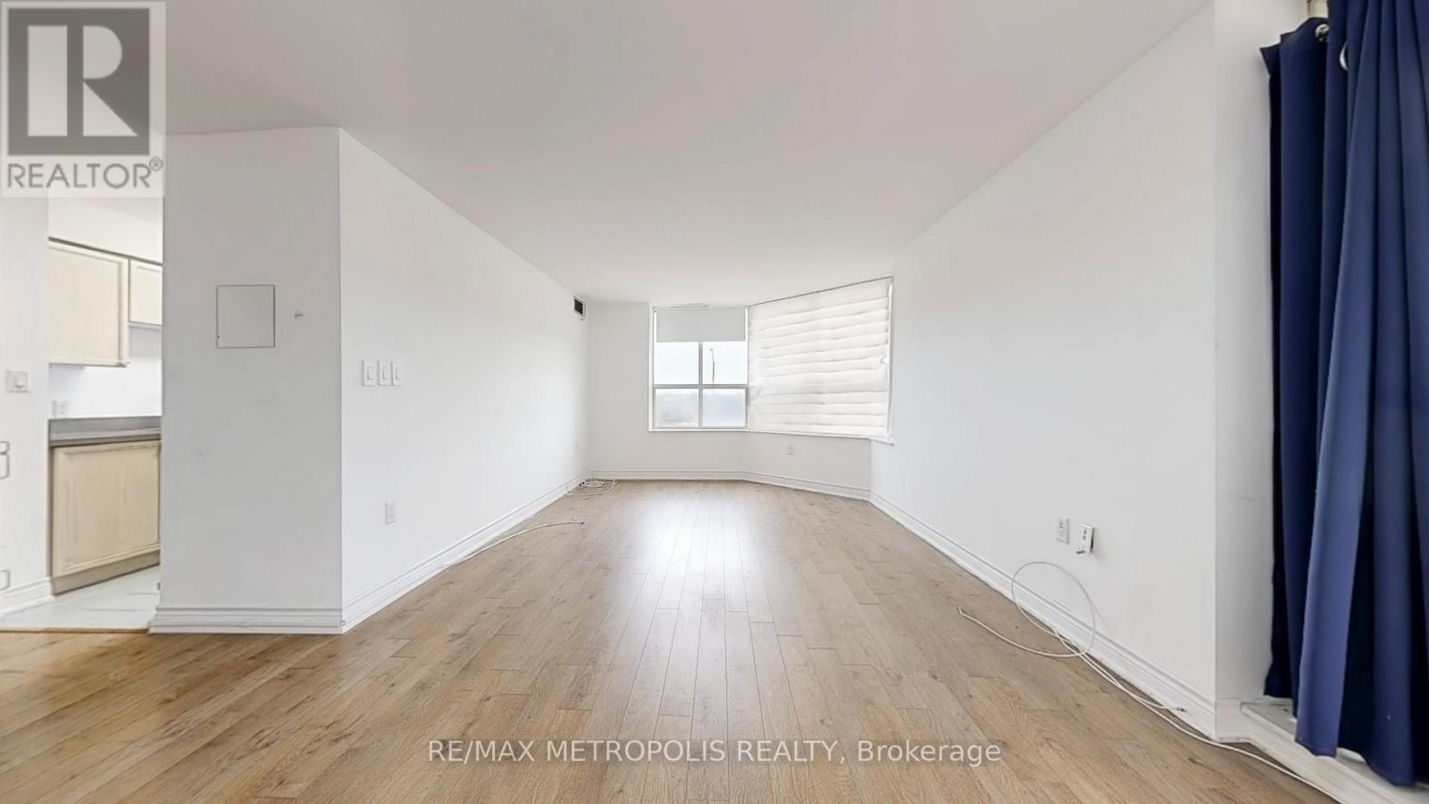 412 - 2200 John Street, Markham, ON - Indoor Photo Showing Other Room