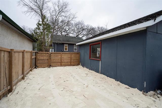 501 Sprague St, Winnipeg, MB