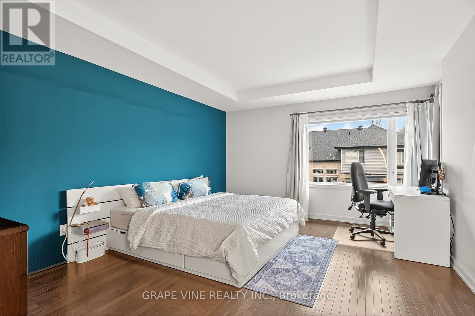 145 Larimar Circle, Ottawa, ON - Indoor Photo Showing Bedroom