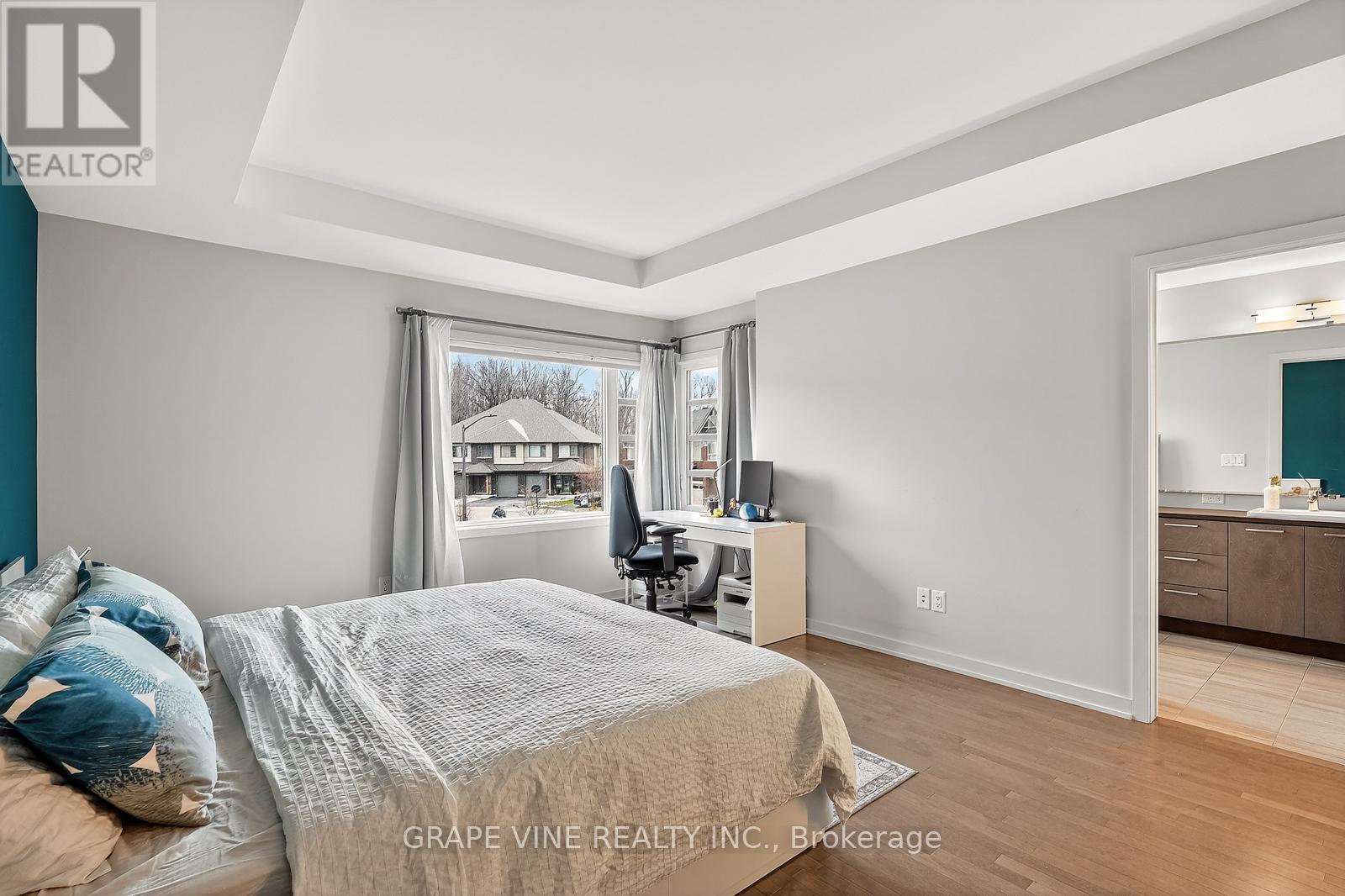 145 Larimar Circle, Ottawa, ON - Indoor Photo Showing Bedroom