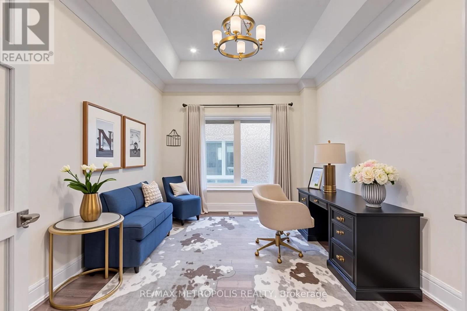 15 Seguin Street, Richmond Hill, ON - Indoor