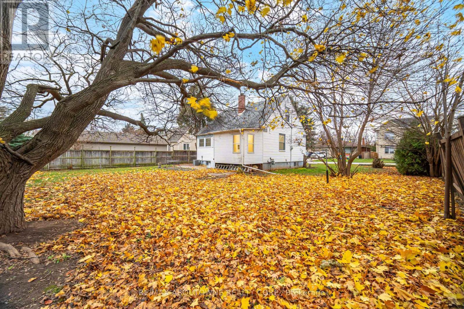 983 Cleta Street, Burlington, ON - Outdoor