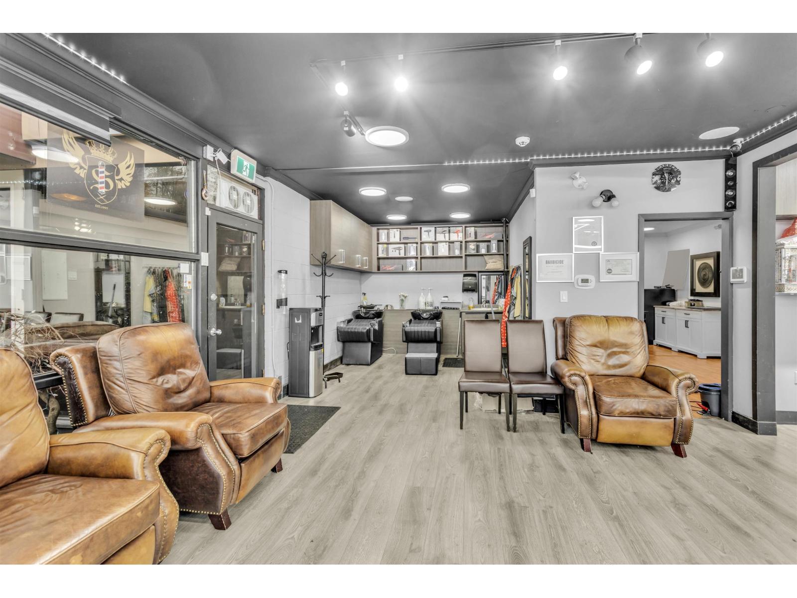 1512 Confidential, Mission, BC