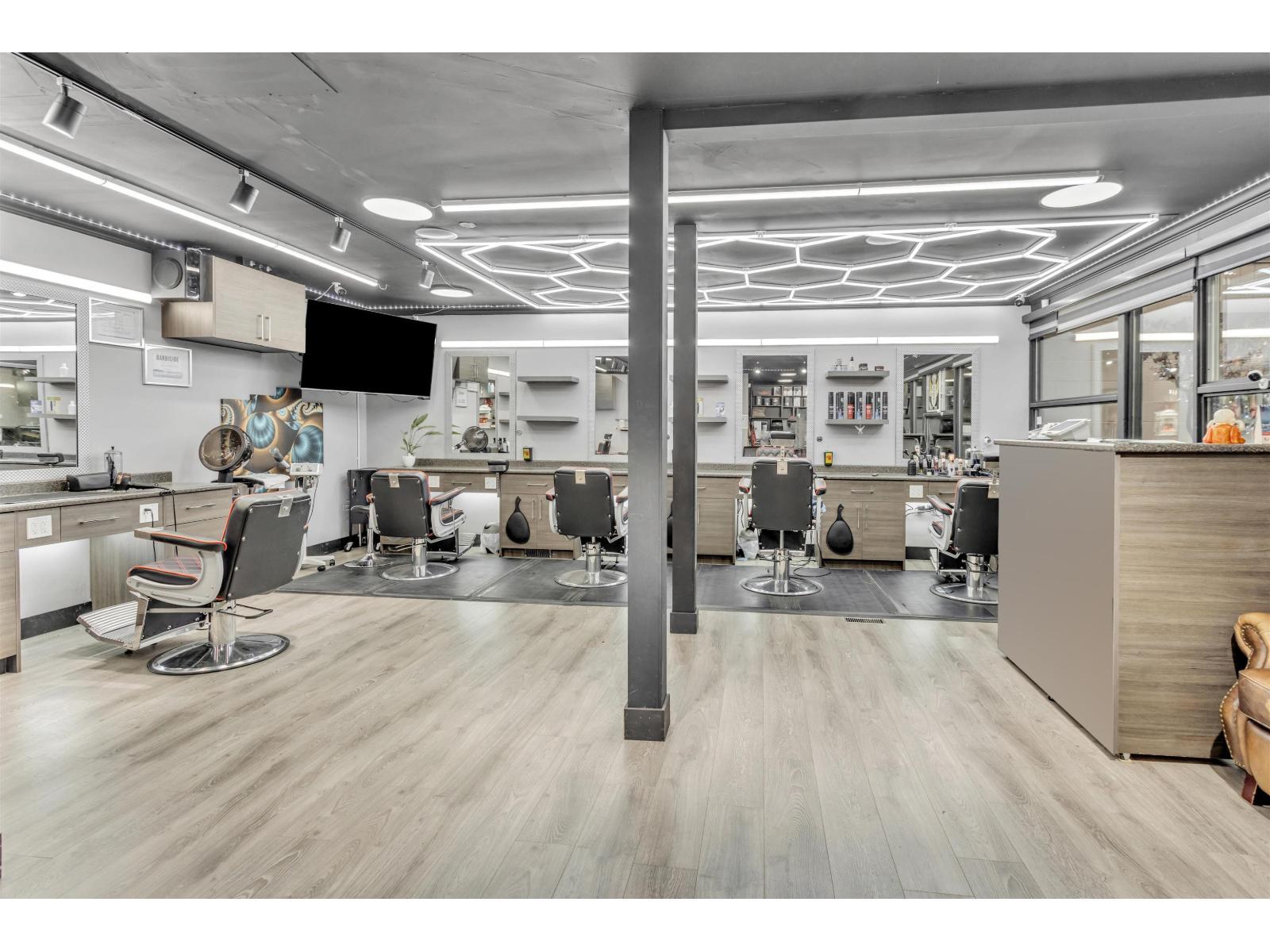 1512 Confidential, Mission, BC