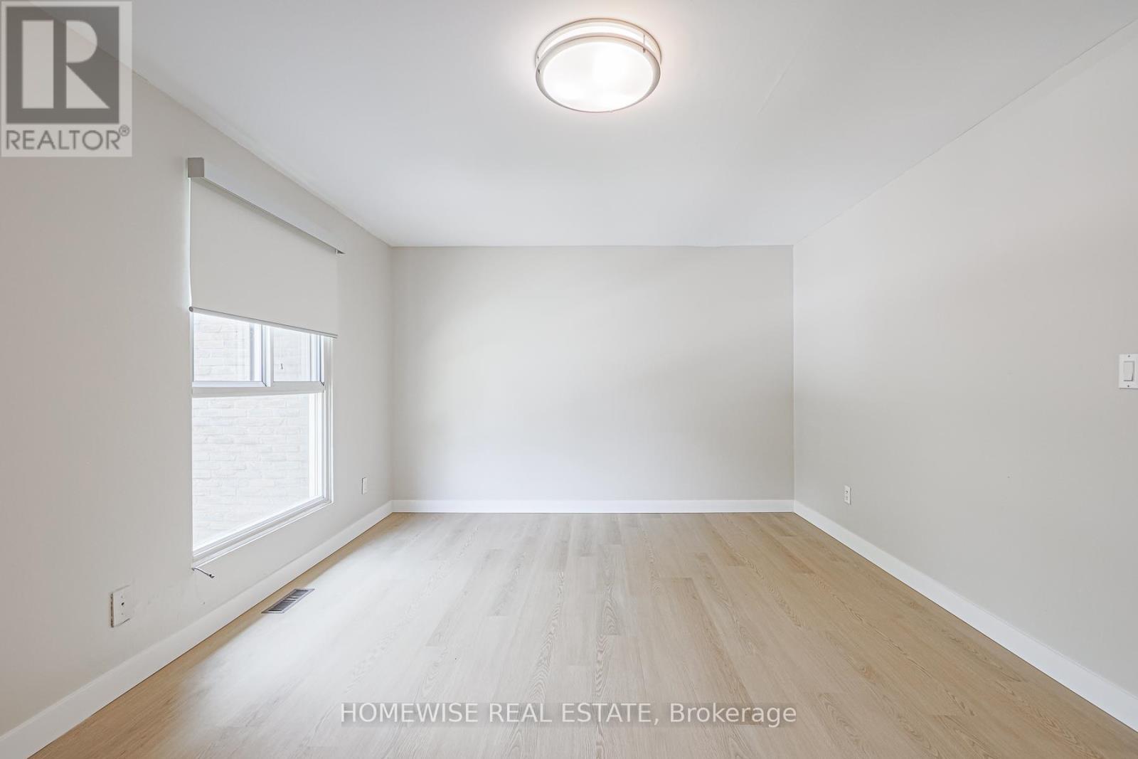 29 - 560 Waverly Street N, Oshawa, ON - Indoor Photo Showing Other Room