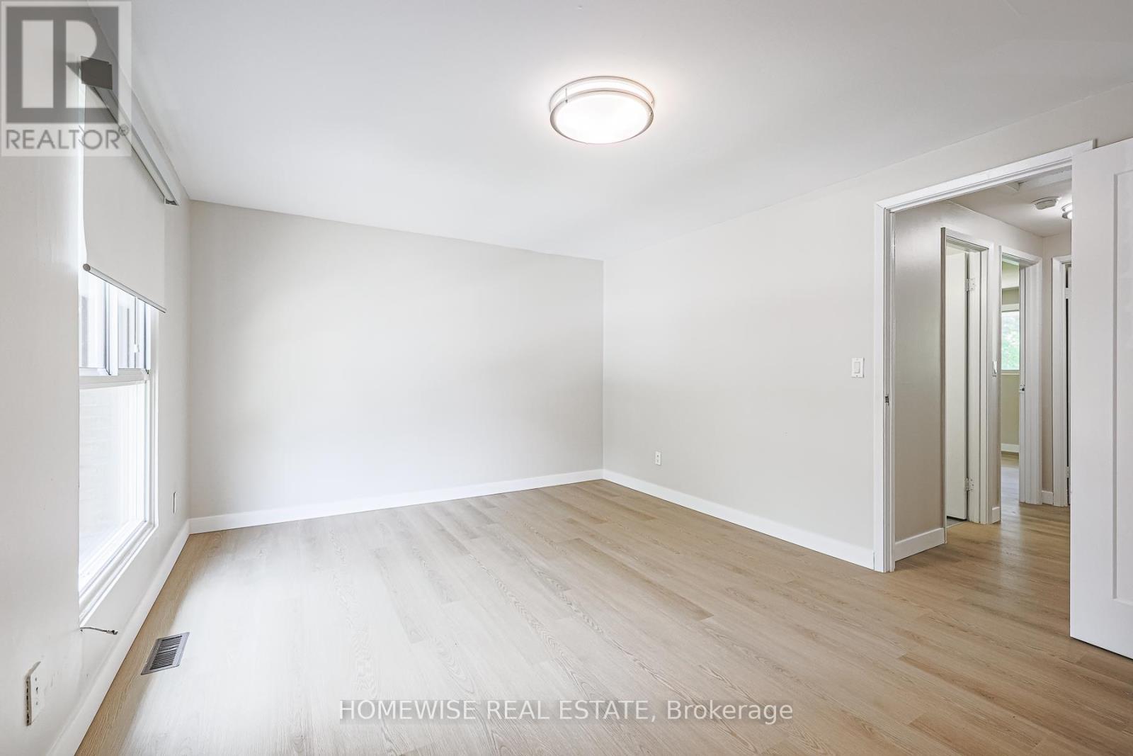 29 - 560 Waverly Street N, Oshawa, ON - Indoor Photo Showing Other Room