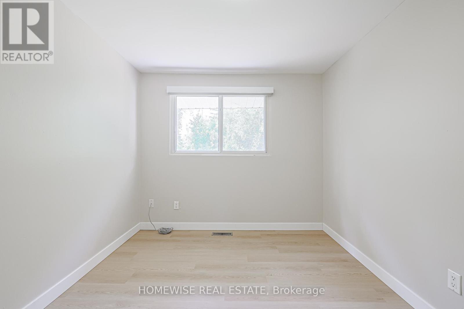 29 - 560 Waverly Street N, Oshawa, ON - Indoor Photo Showing Other Room