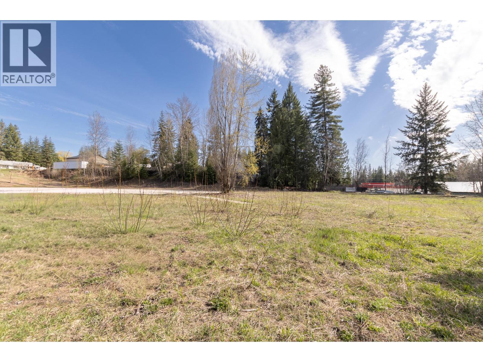 5755 Mellor Frontage Road, Salmon Arm, BC