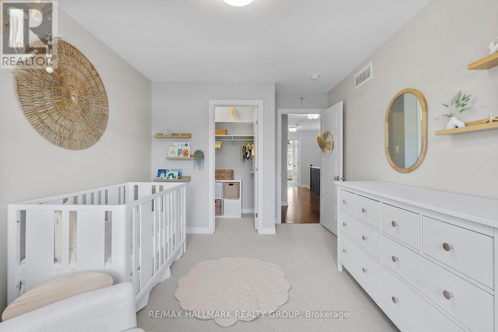 710 Rue Du Cartographe Street, Ottawa, ON - Indoor