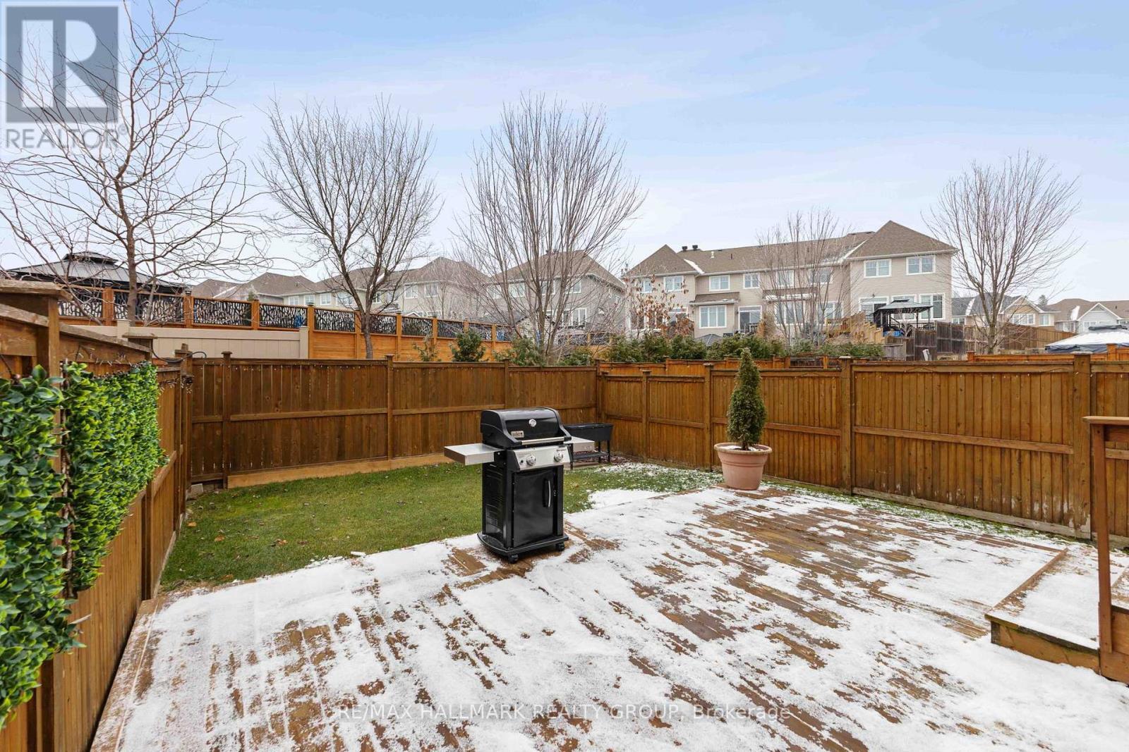 710 Rue Du Cartographe Street, Ottawa, ON - Outdoor With Backyard