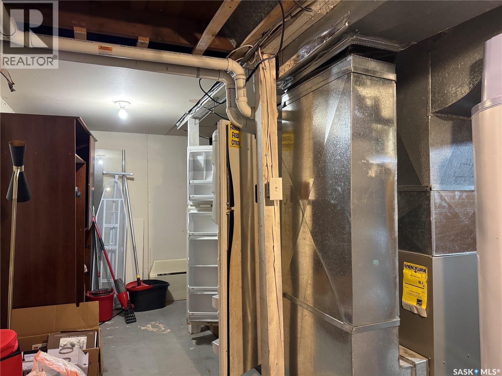 211 8Th Street E, Wynyard, SK - Indoor Photo Showing Basement