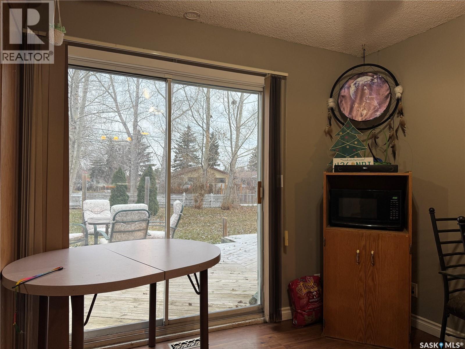 211 8Th Street E, Wynyard, SK - Indoor Photo Showing Other Room