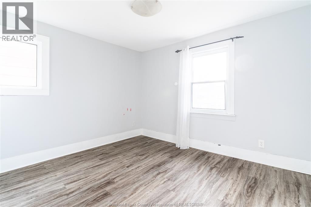357 Josephine Avenue, Windsor, ON - Indoor Photo Showing Other Room