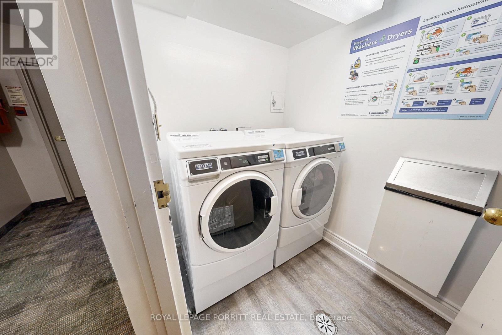 208 - 3835 Lake Shore Boulevard W, Toronto, ON - Indoor Photo Showing Laundry Room