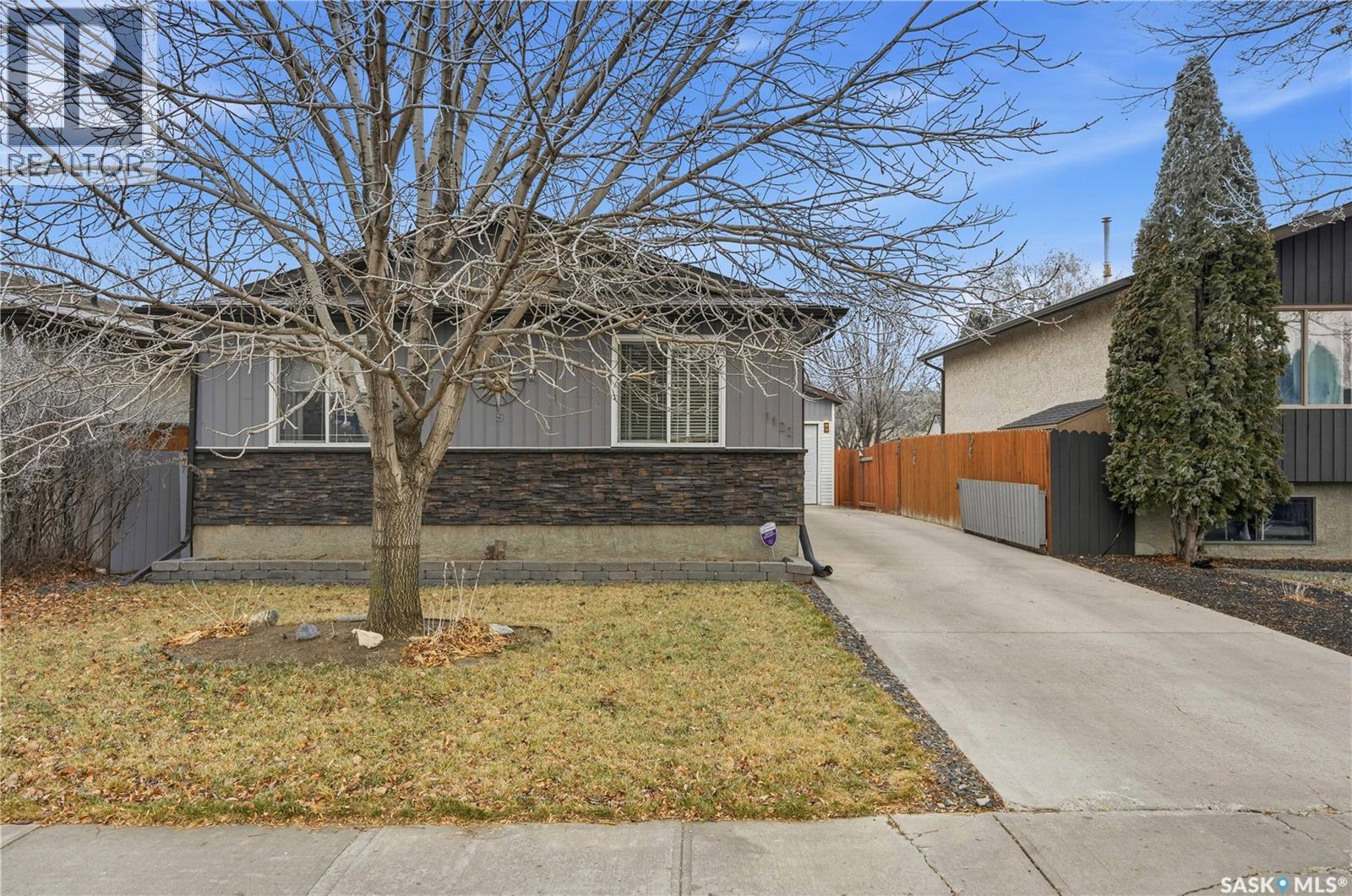 1122 Ferguson Crescent, Regina, SK - Outdoor