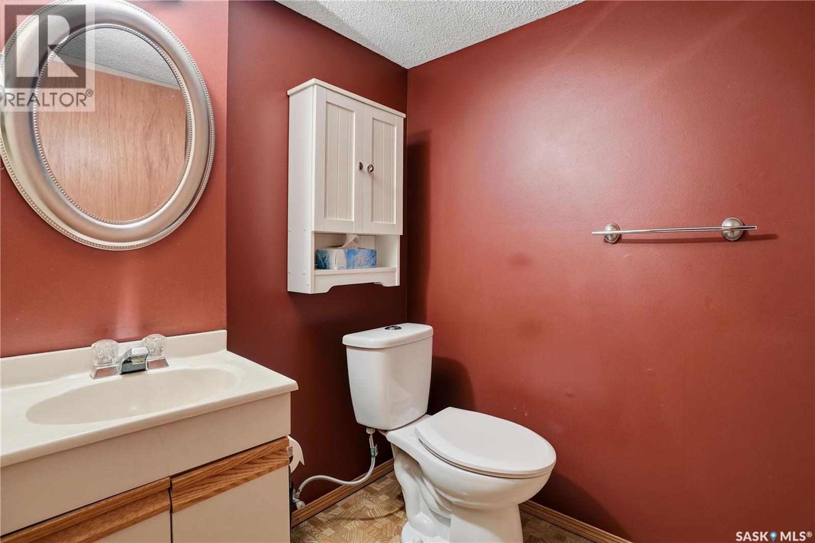 1122 Ferguson Crescent, Regina, SK - Indoor Photo Showing Bathroom