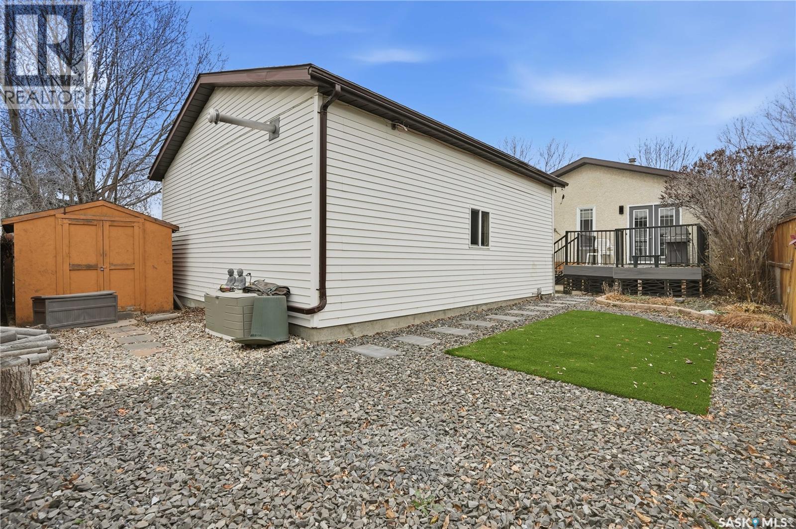1122 Ferguson Crescent, Regina, SK - Outdoor With Deck Patio Veranda With Exterior
